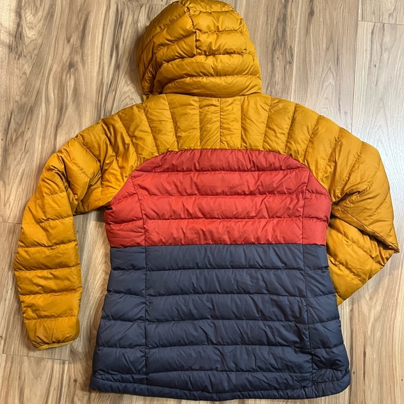 LL Bean Women's Down Hoodie Puffer Jacket Size
Large Colorblock - Picture 5 of 10